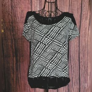 🌺BEBE High-Low Blouse